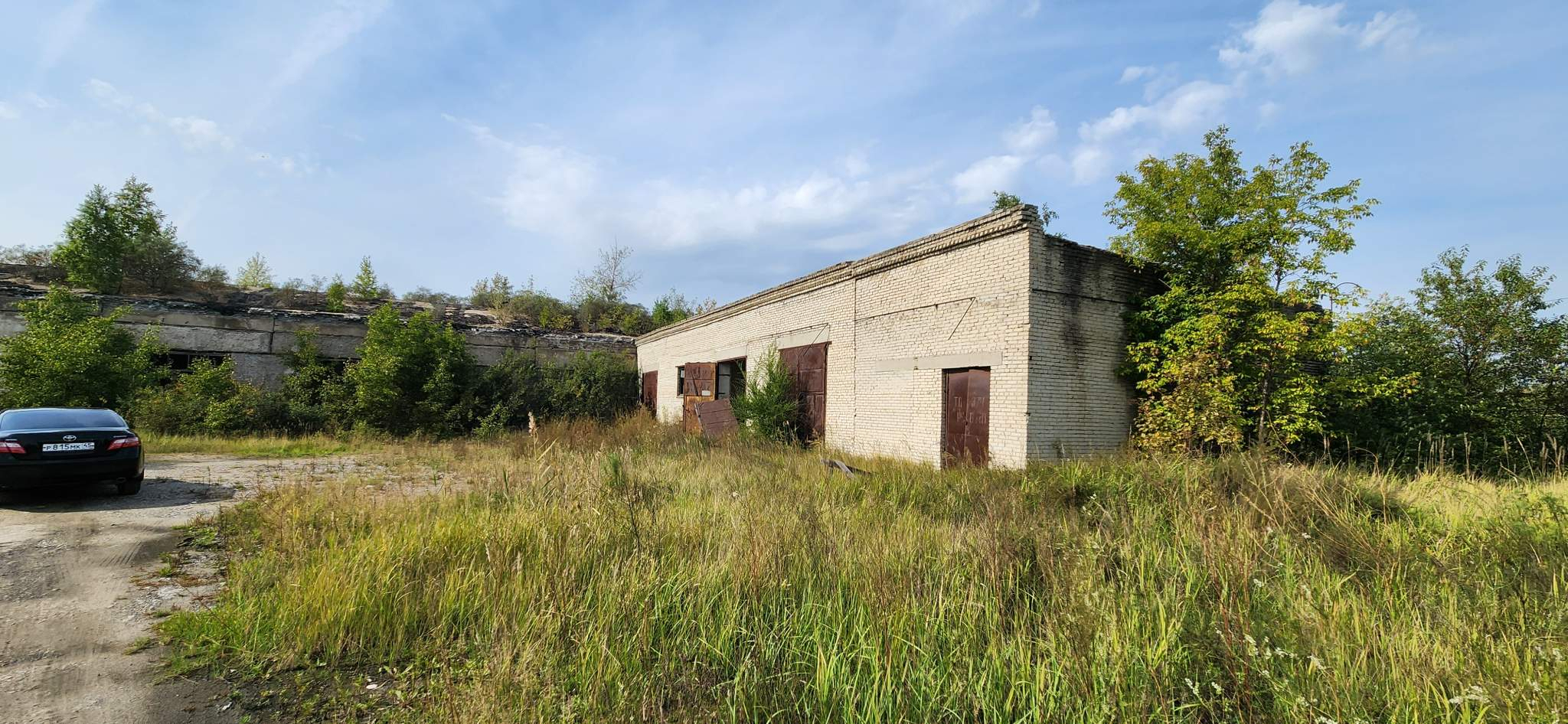 Продам торговое помещение 4945 м.кв.