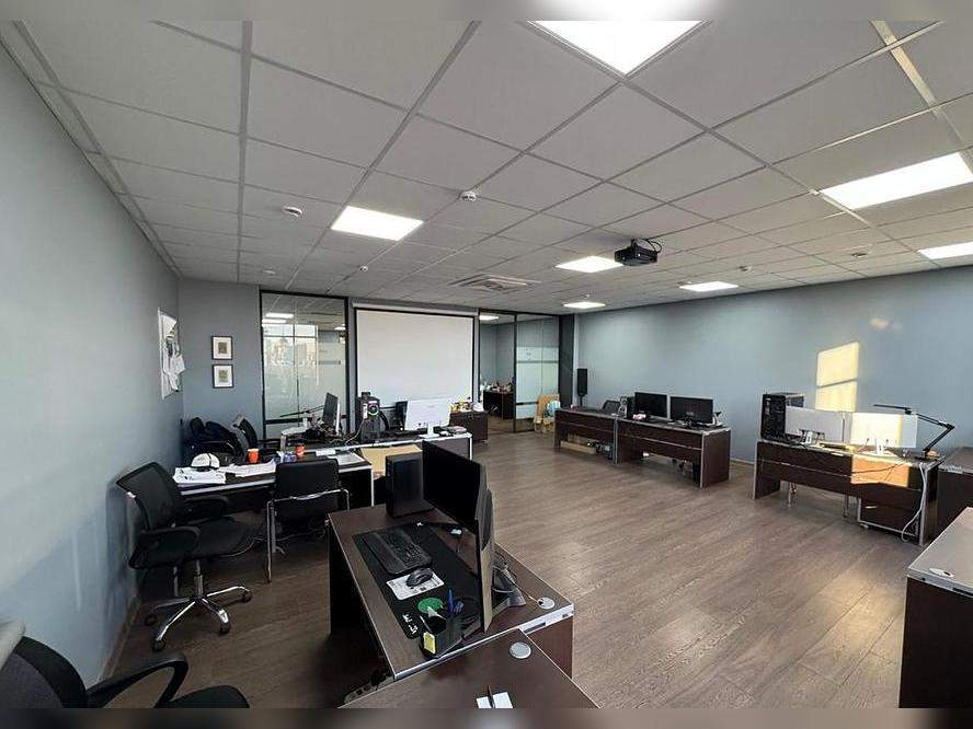 Фото: Продажа офиса 220.1 м2 test