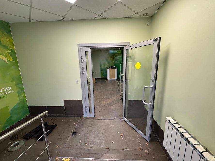 Фото: Торговое помещение 370.8 м2 test