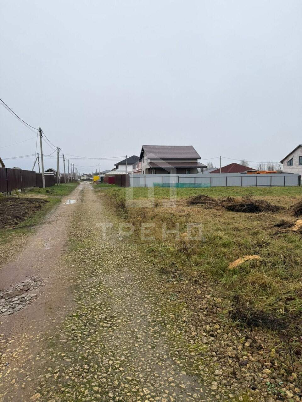 Продам земельный участок 600 м.кв.