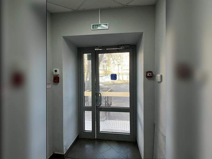 Фото: Торговое помещение 70.6 м2 в аренду test