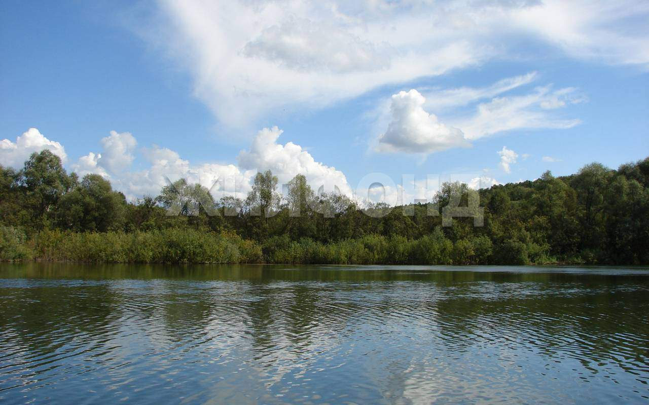 Продам земельный участок 800 м.кв.