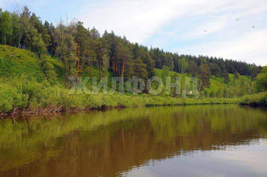 Продам земельный участок 800 м.кв.