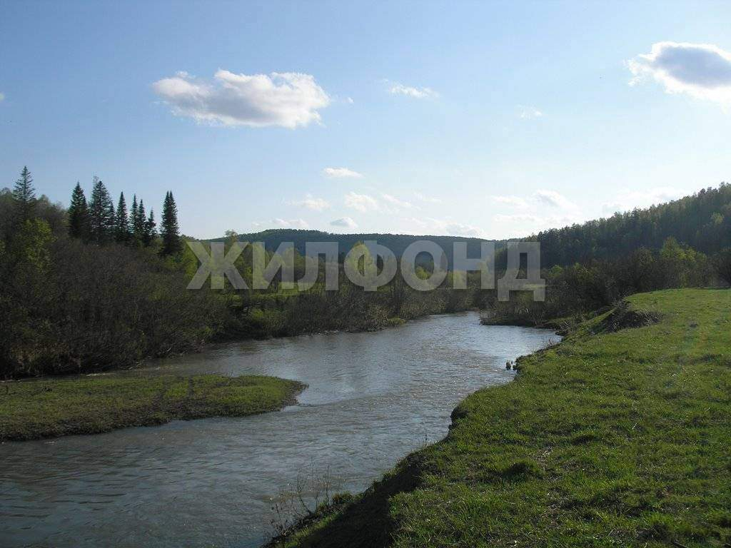 Продам земельный участок 800 м.кв.