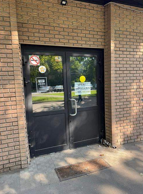Фото: Торговое помещение 117.5 м2 в аренду test
