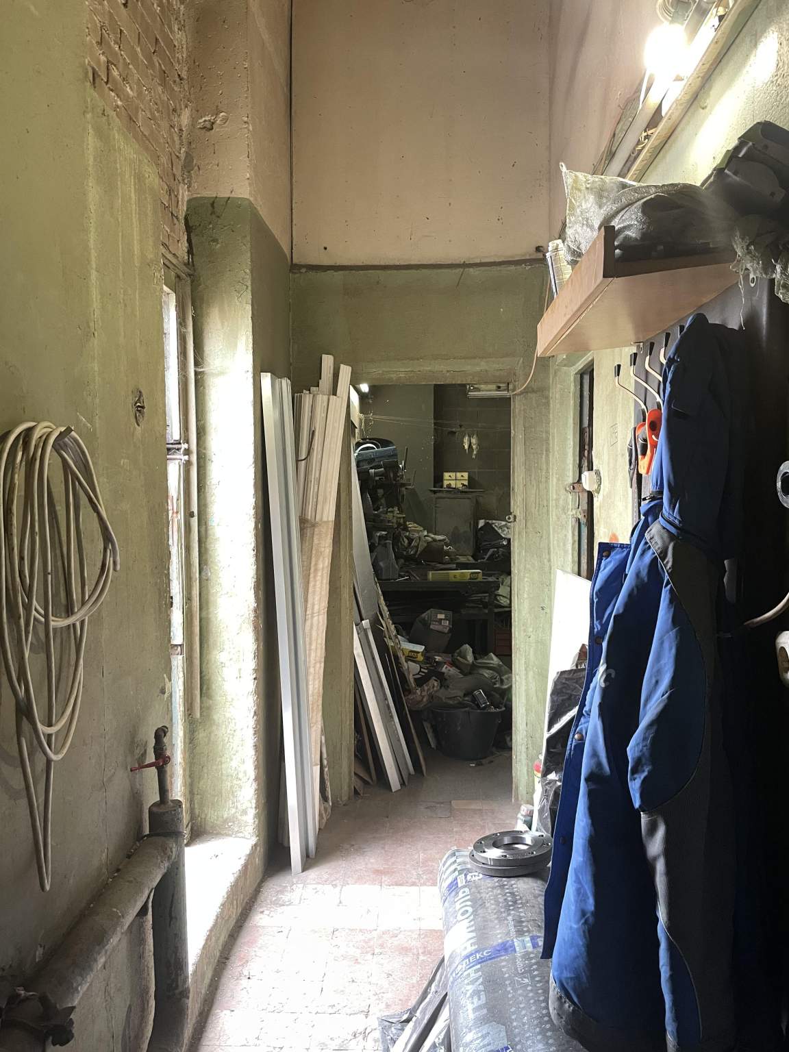 Продам торговое помещение 37 м.кв.