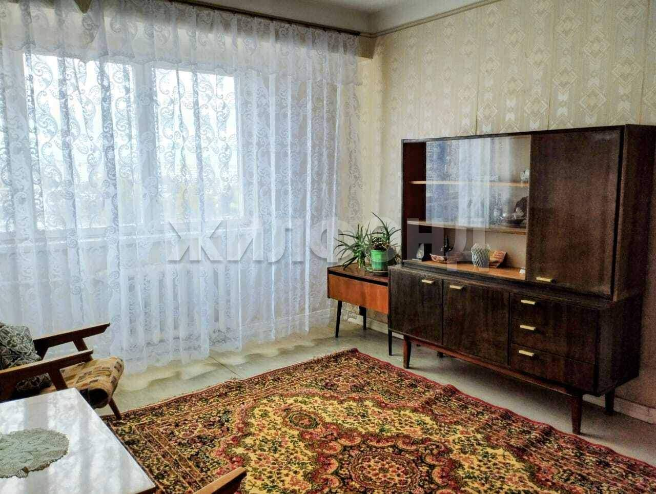 Квартира на продажу в Орёле, Поликарпова площадь, 10