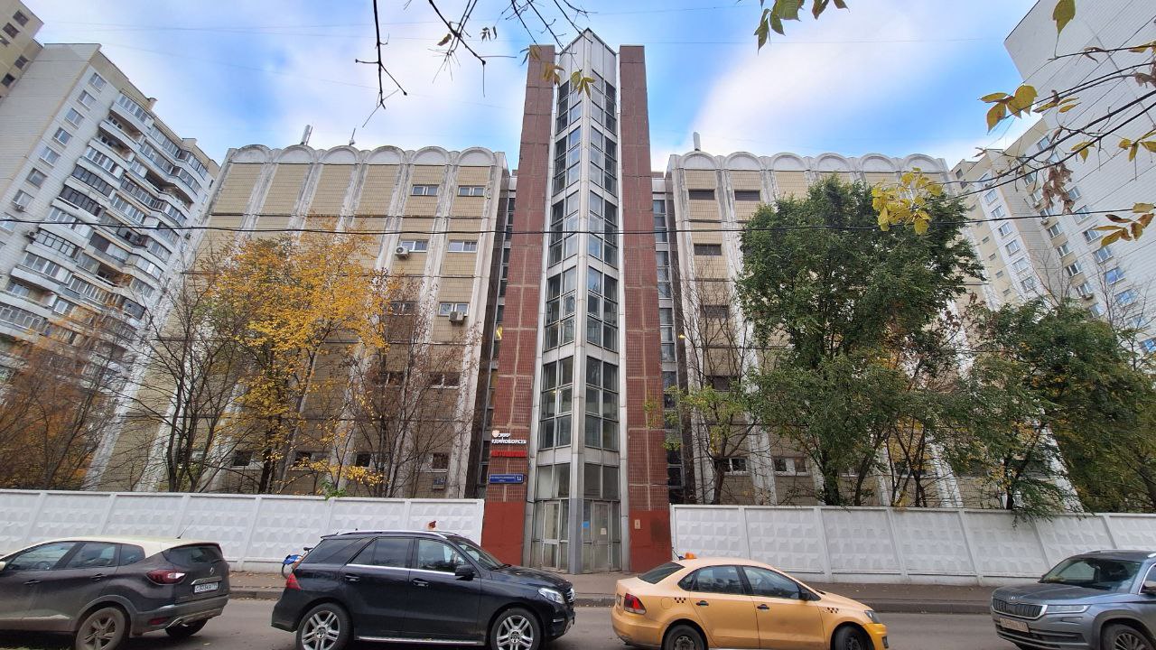 Фото: Аренда ПСН 318 м2. Потолки 4,1 м. Северное Бутово test