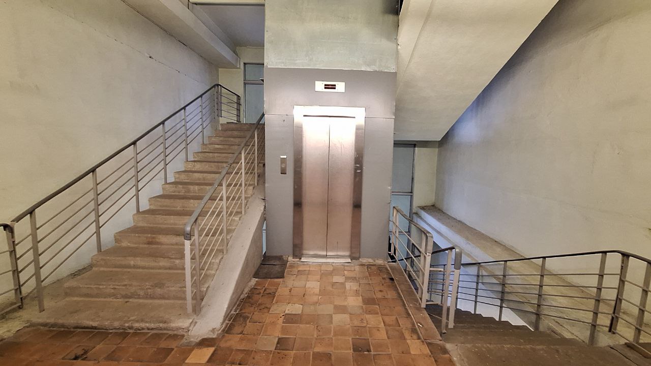 Фото: Аренда ПСН 318 м2. Потолки 4,1 м. Северное Бутово test