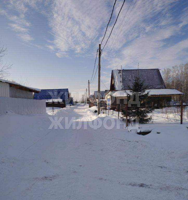 Продам земельный участок 1000 м.кв.