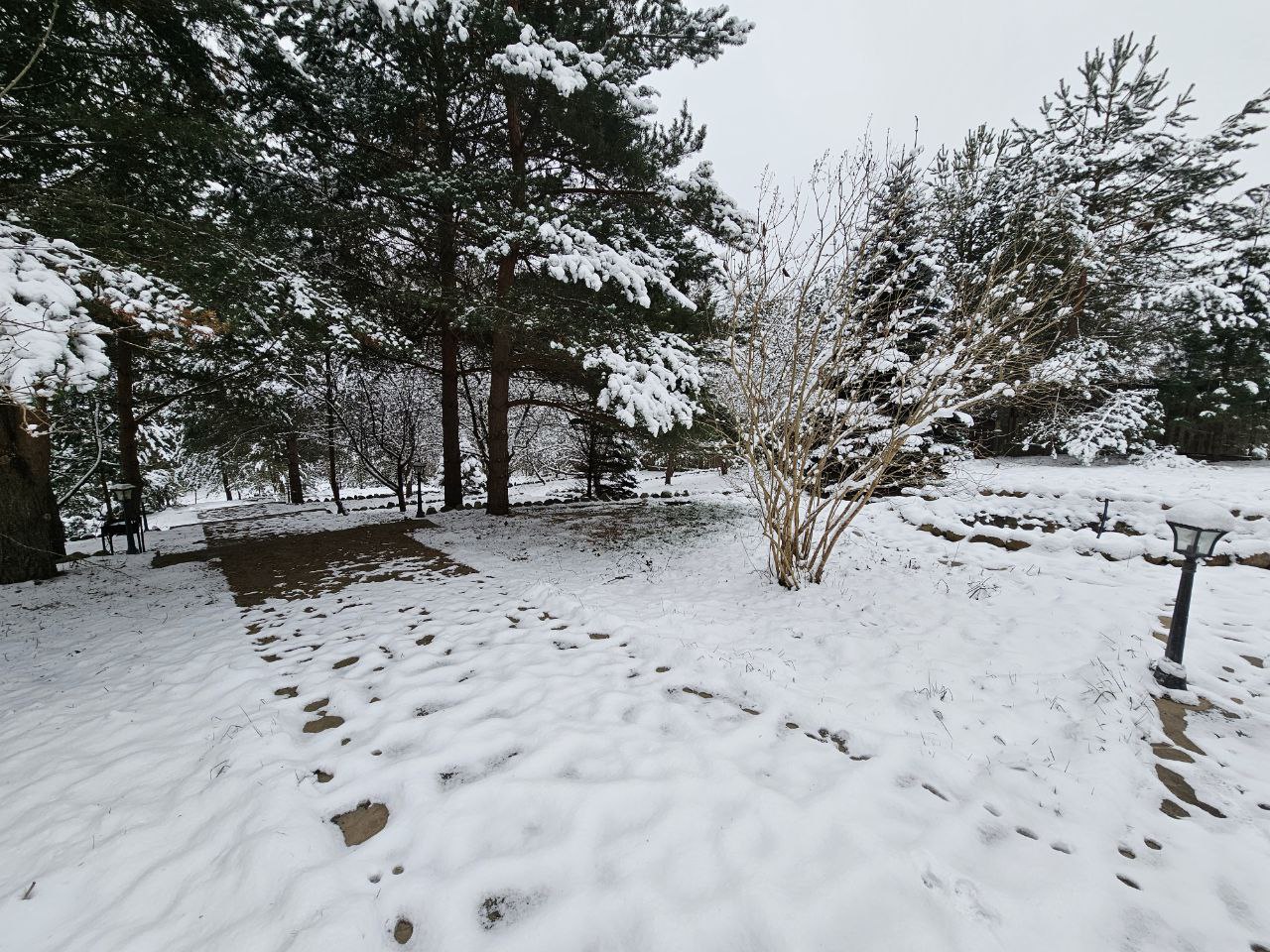 Продам земельный участок 2000 м.кв.