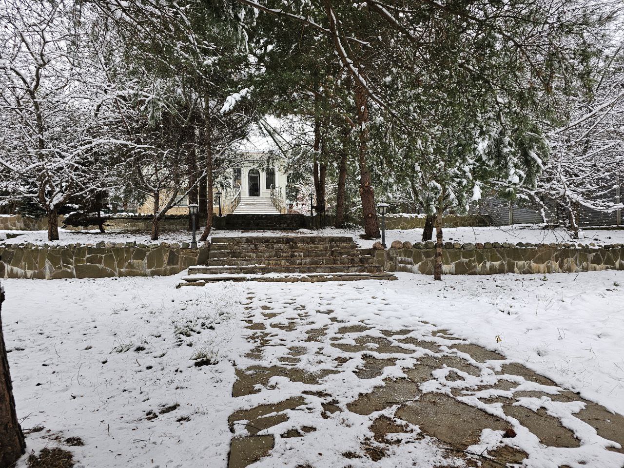 Продам земельный участок 2000 м.кв.