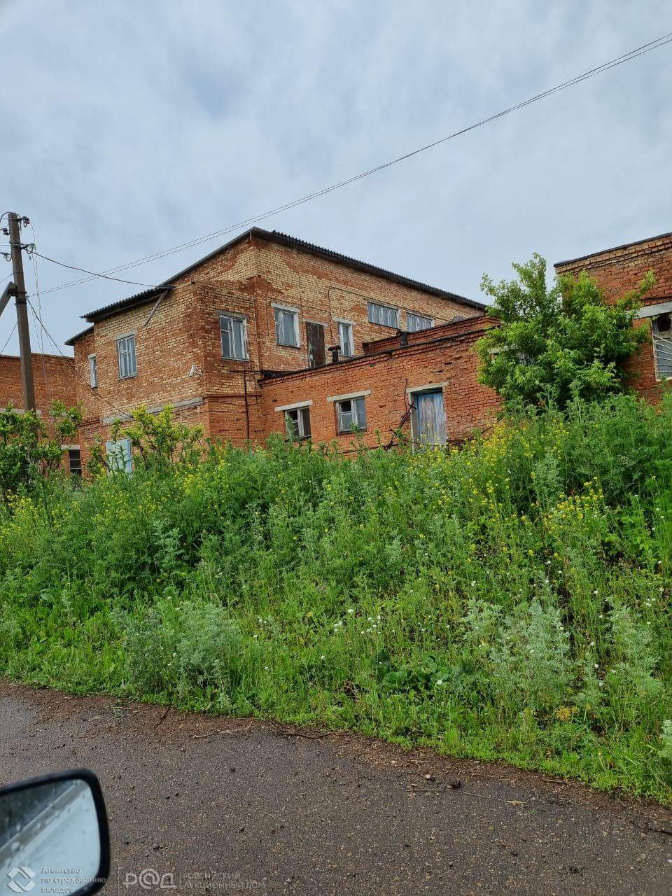 Продам торговое помещение 863.4 м.кв.