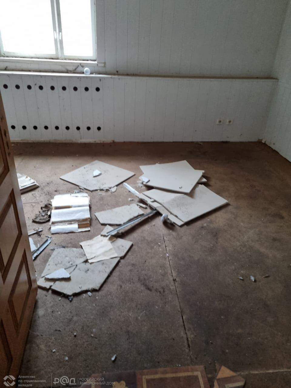 Продам торговое помещение 863.4 м.кв.