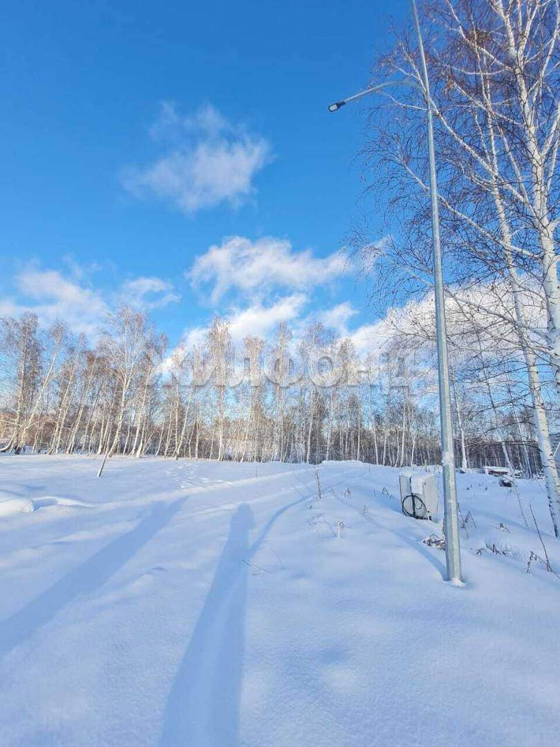 Продам земельный участок 746 м.кв.