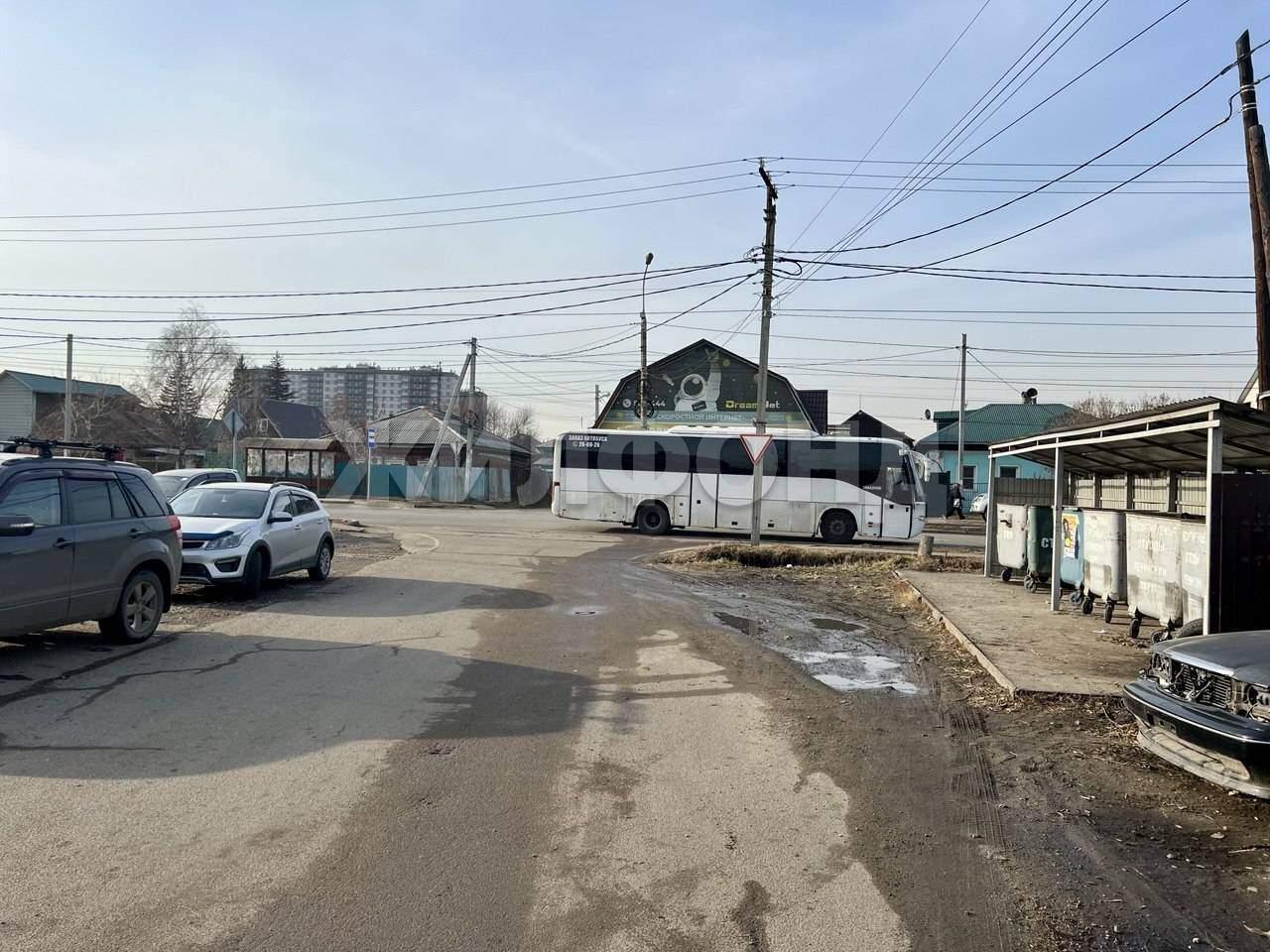 Продам земельный участок 851 м.кв.