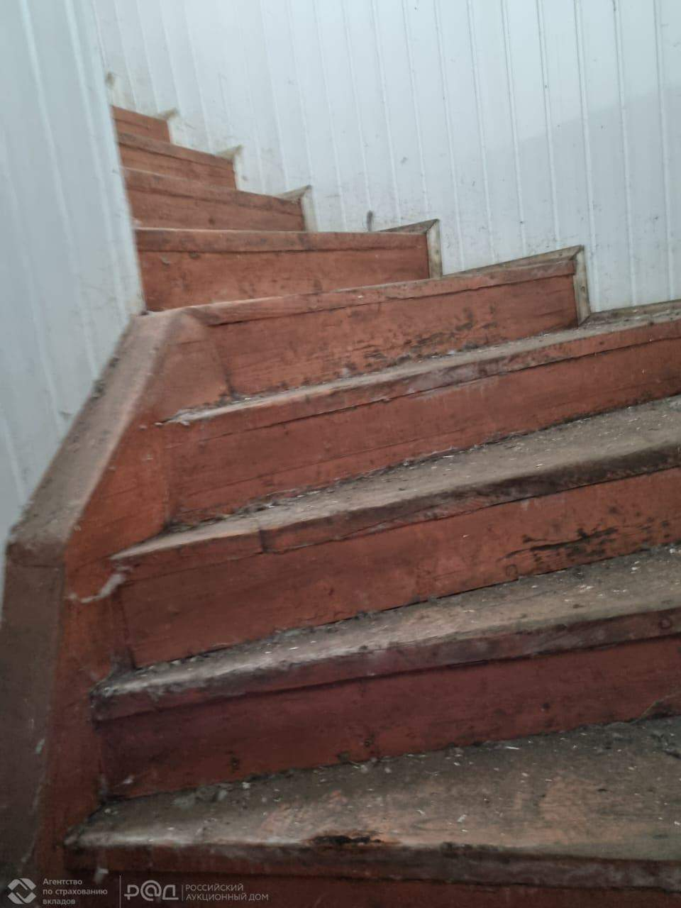 Продам торговое помещение 863.4 м.кв.