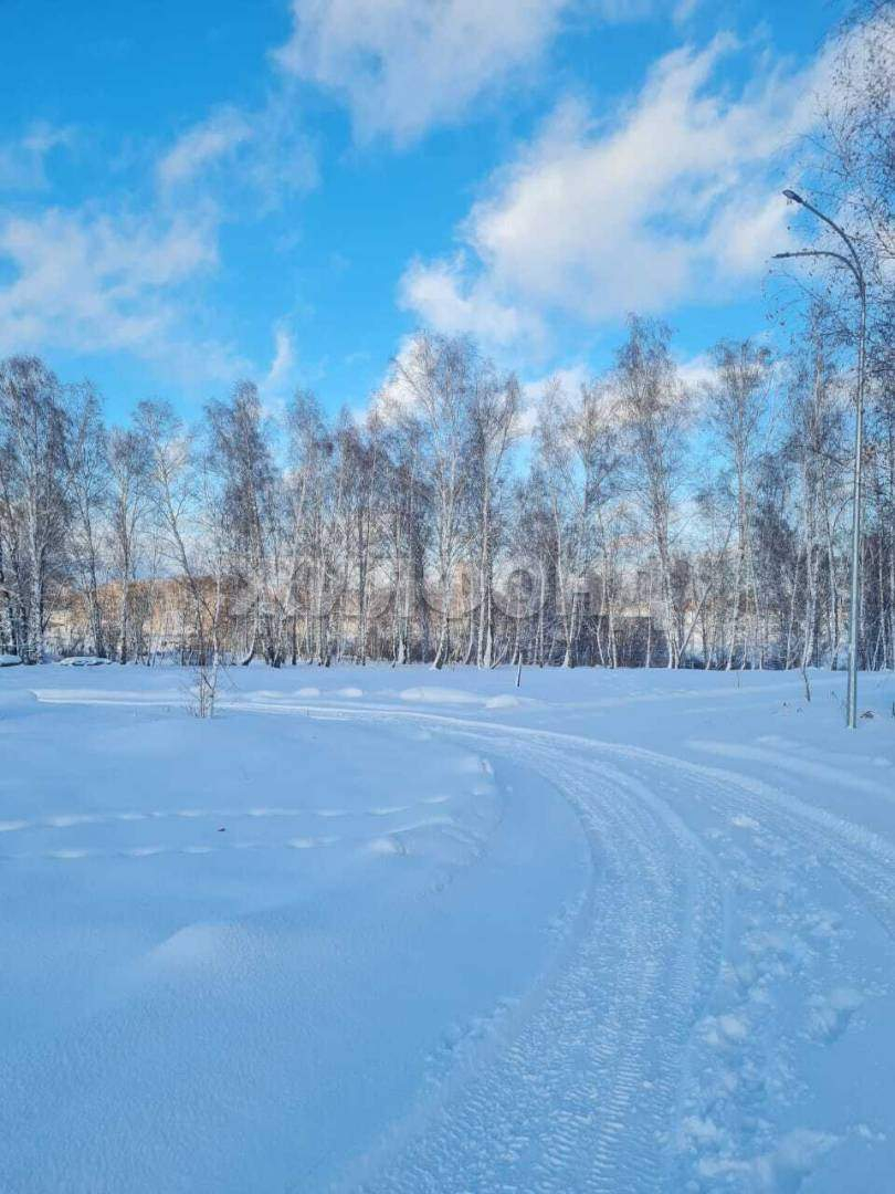 Продам земельный участок 746 м.кв.