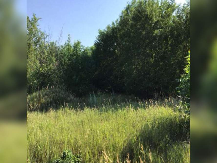 Продам земельный участок 806 м.кв.