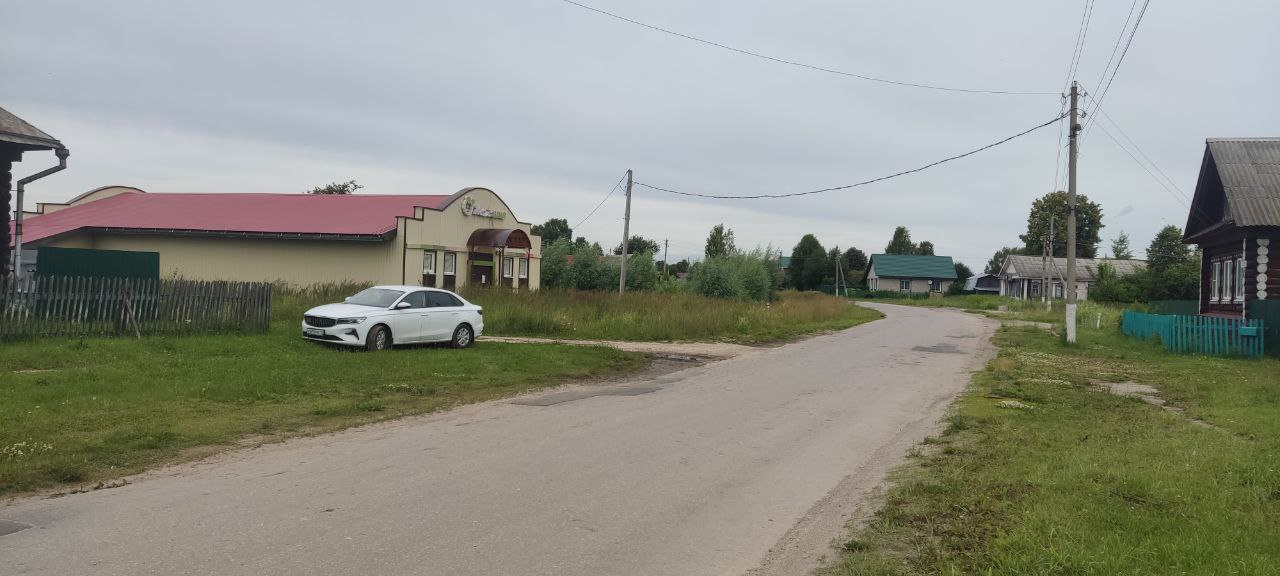 Продам торговое помещение 220 м.кв.