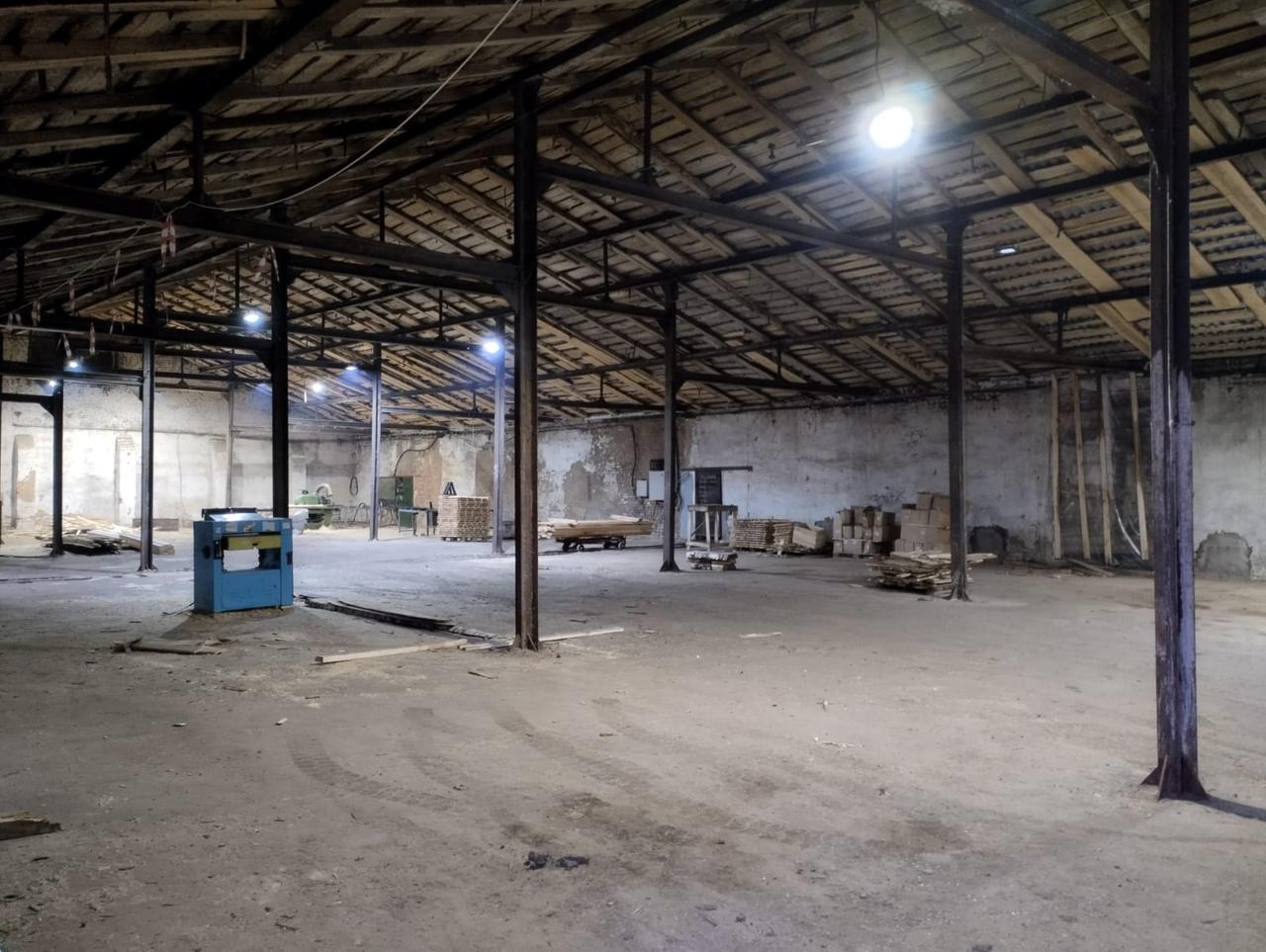 Сдам в аренду производственное помещение 2000 м.кв.