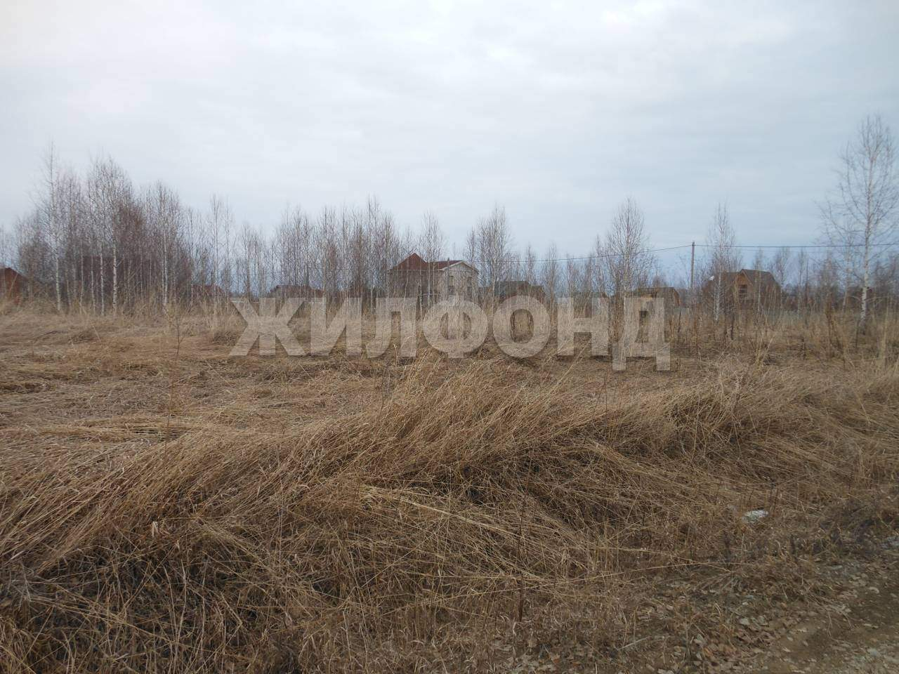 Продам земельный участок 734 м.кв.