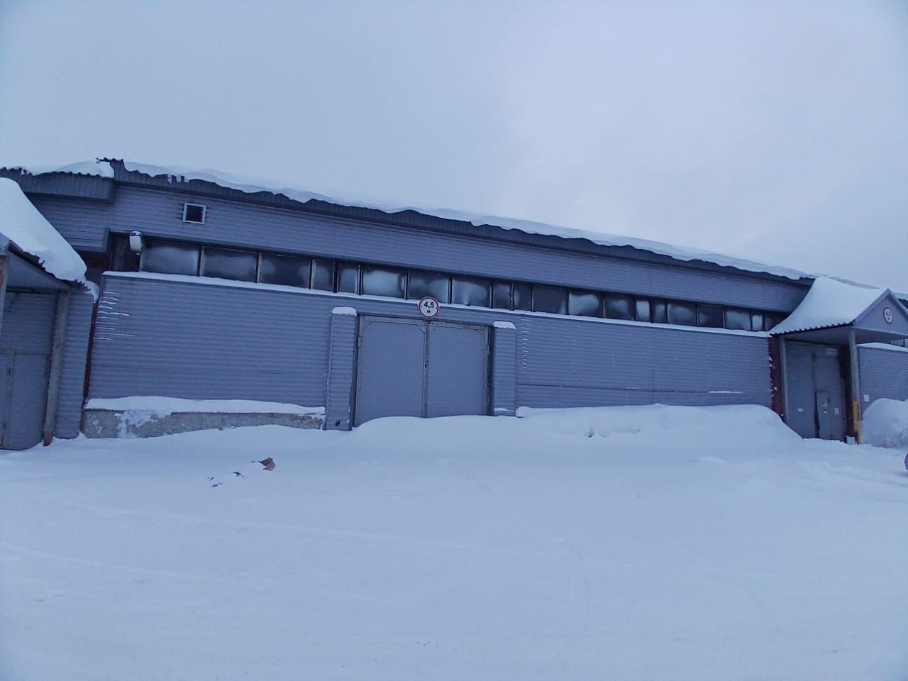 Продам помещение свободного назначения 21871 м.кв.