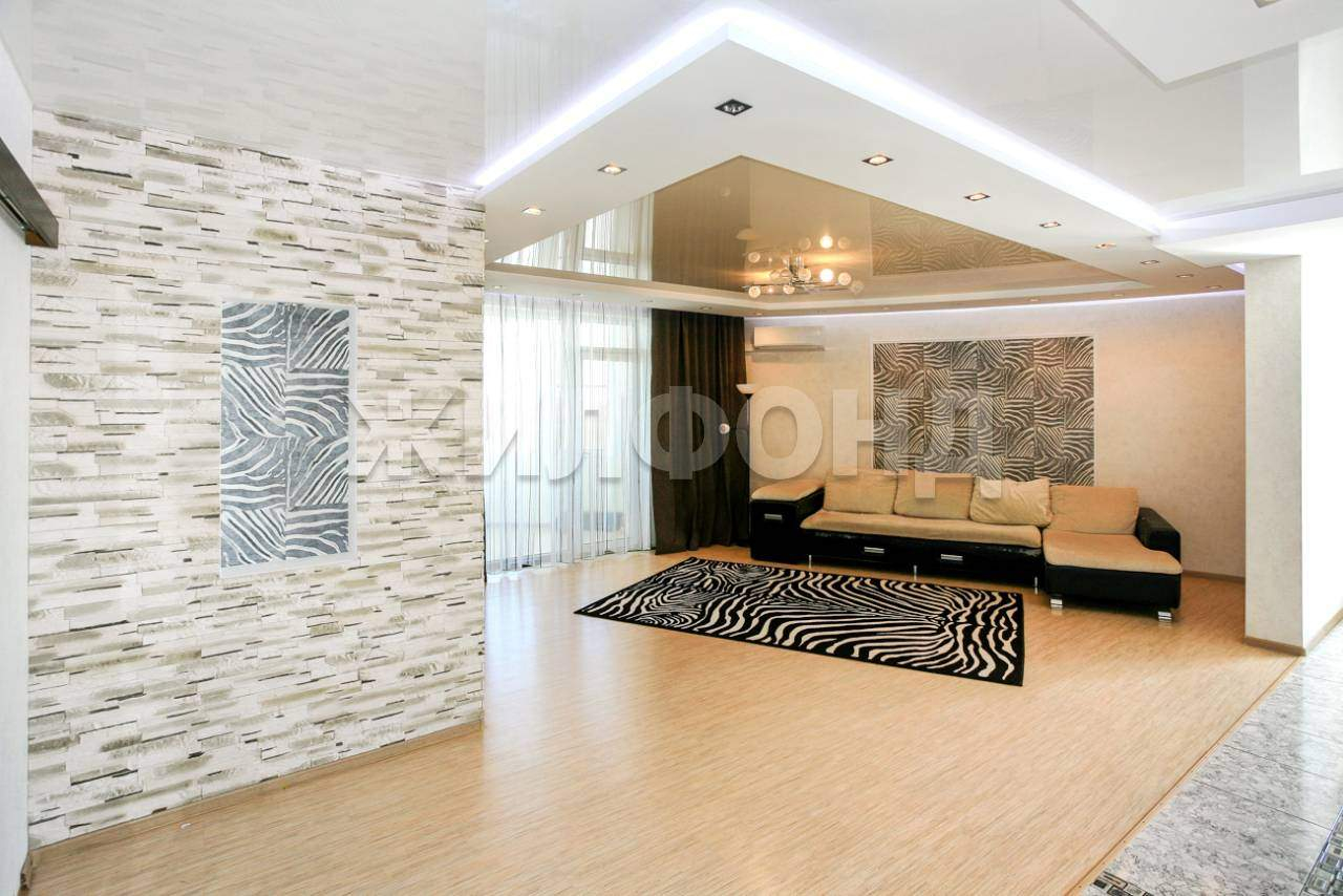 Квартира на продажу в Барнауле, Приречная улица, 5 фото №0