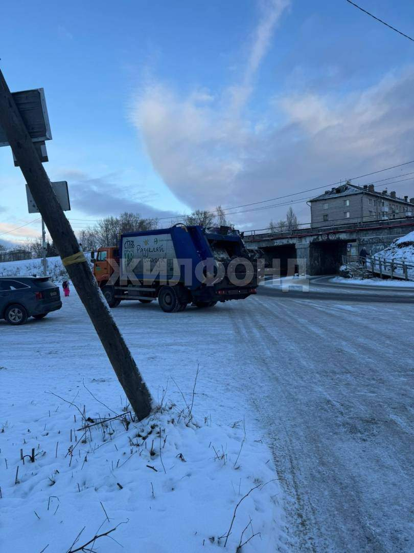 Продам земельный участок 1000 м.кв.