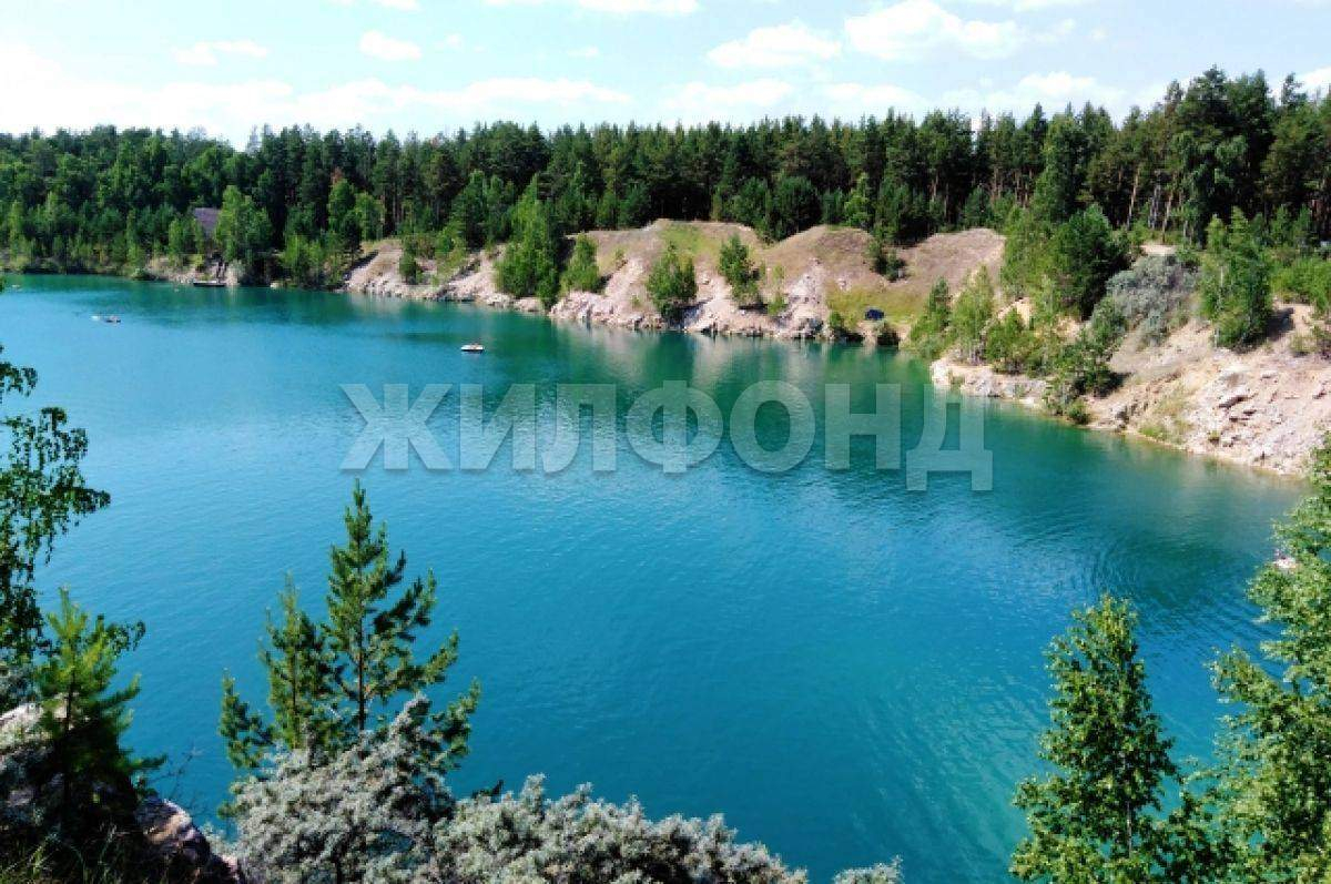 Продам земельный участок 7011 м.кв.