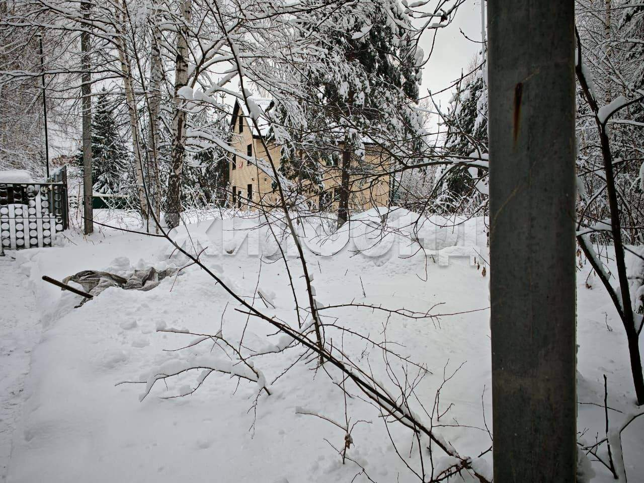 Продам земельный участок 465 м.кв.