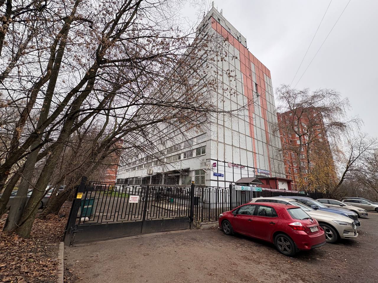 Фото: Аренда офиса 59 м2. 2 каб. 1 эт. Гольяново test