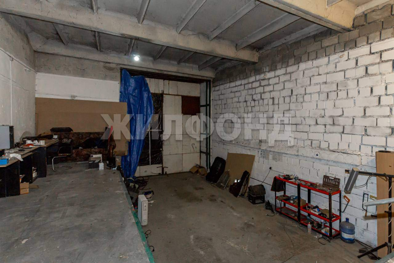 Продам помещение свободного назначения 802 м.кв.