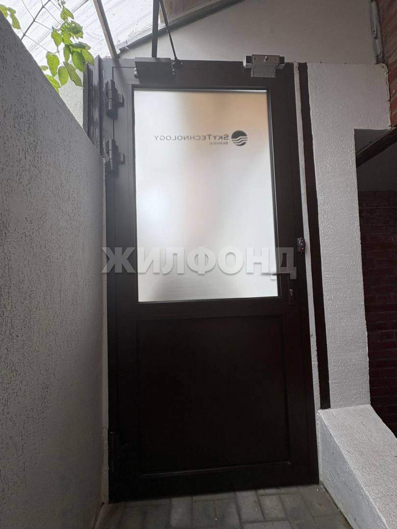 Фото: Продажа офиса 130 м2 test