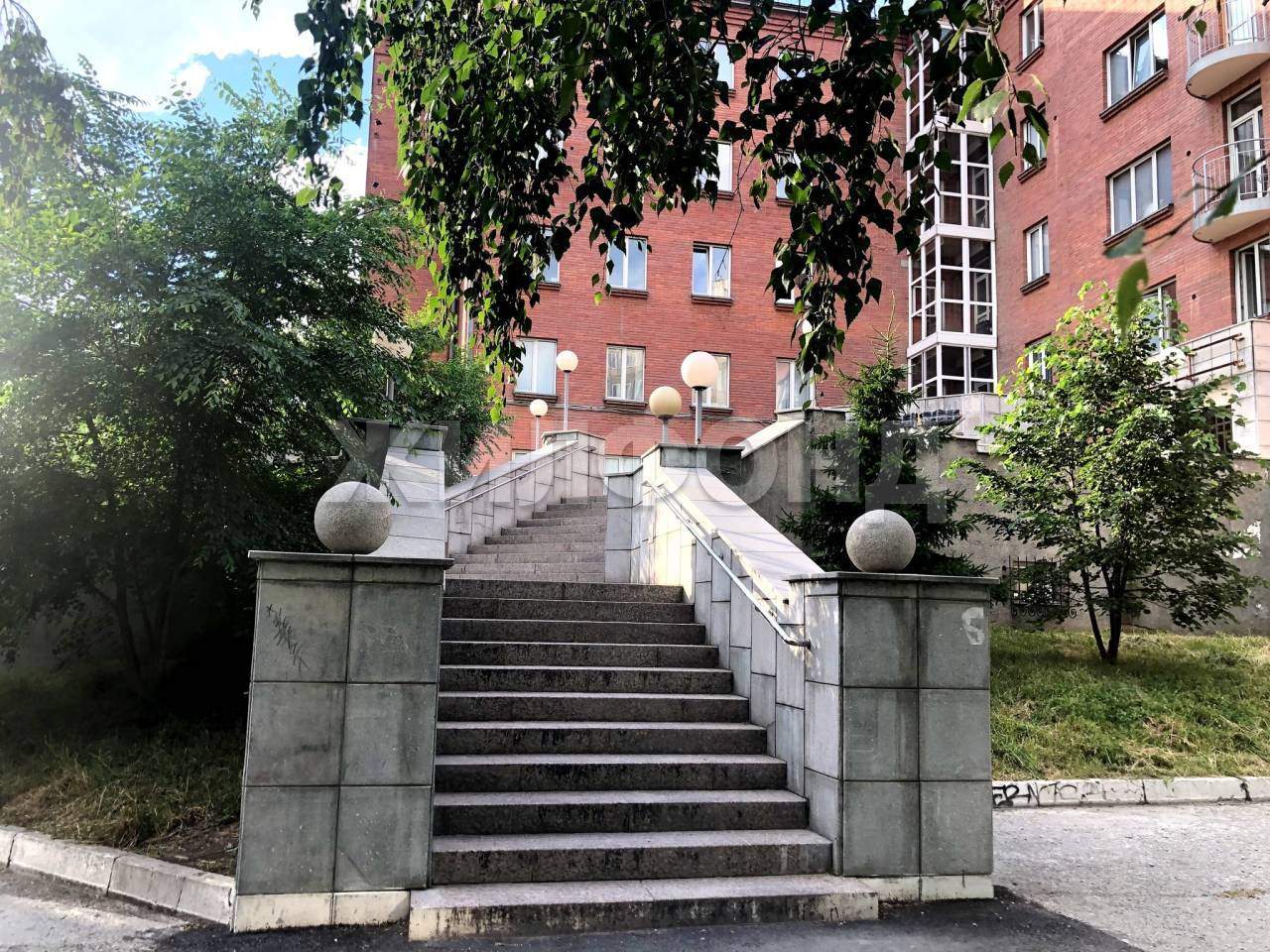 Фото: Продажа офиса 15 м2 test