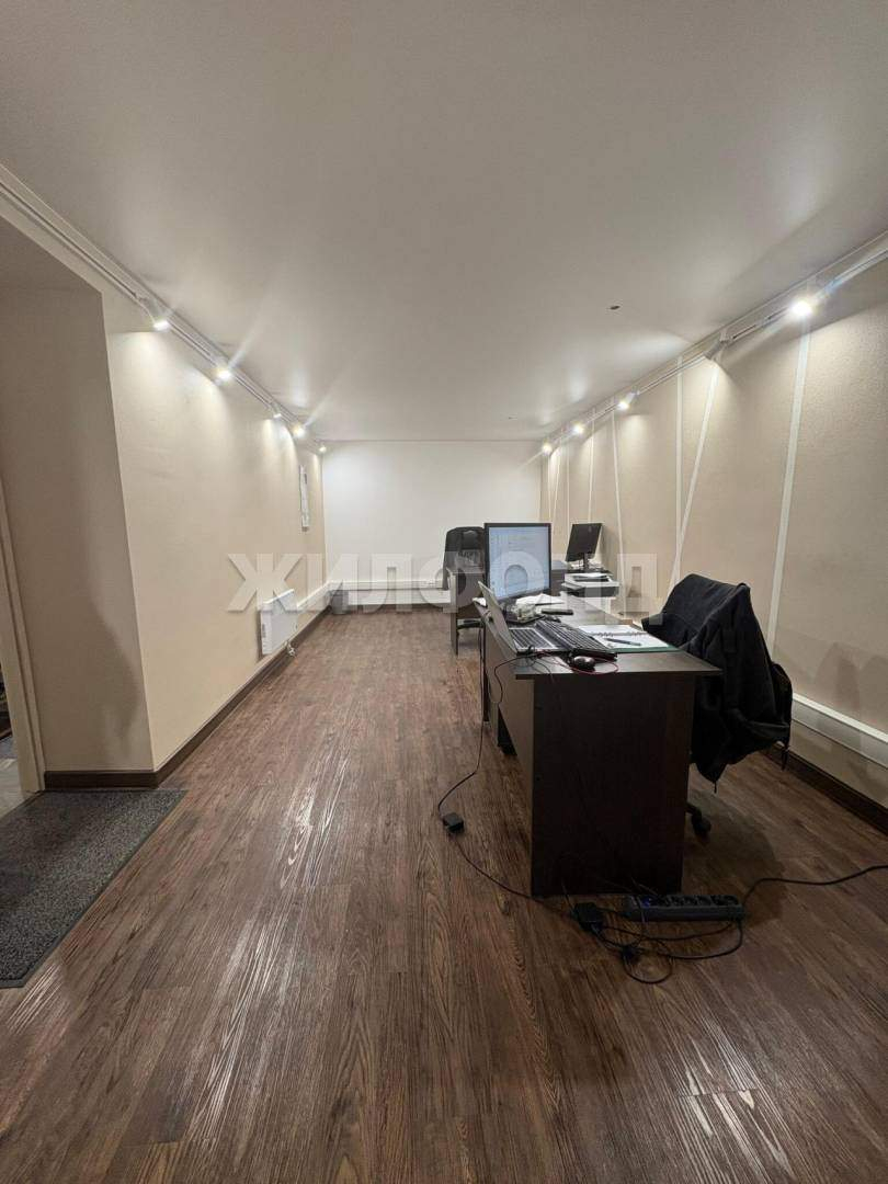 Фото: Продажа офиса 130 м2 test