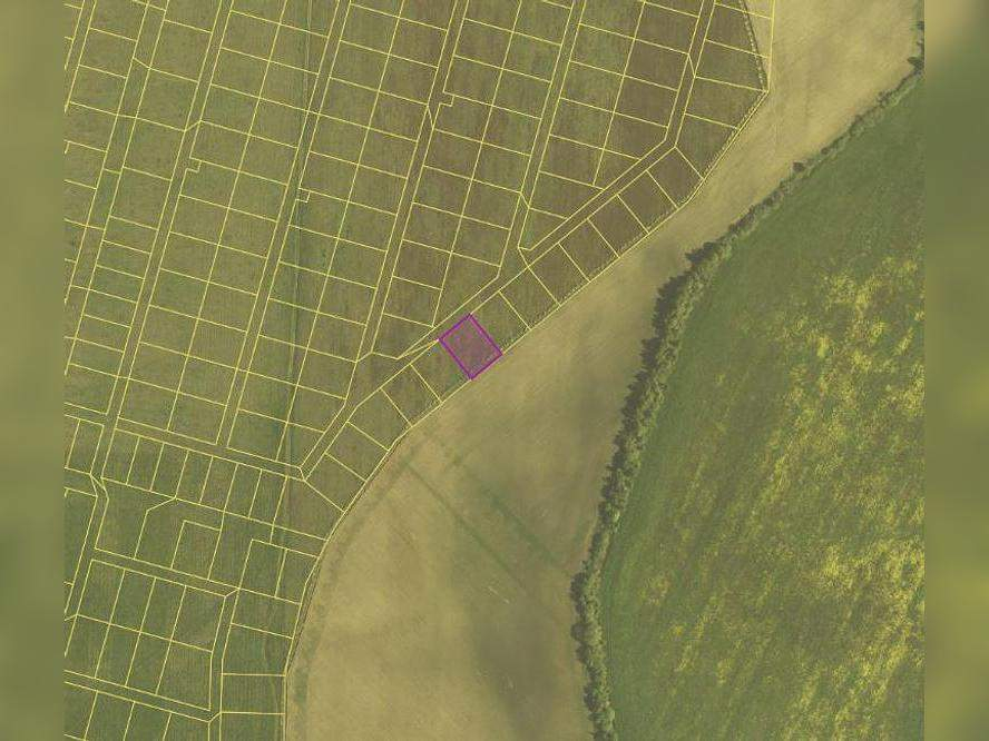 Продам земельный участок 1200 м.кв.