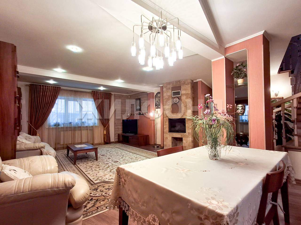 Дом на продажу в Барнауле, Червонная улица фото №1