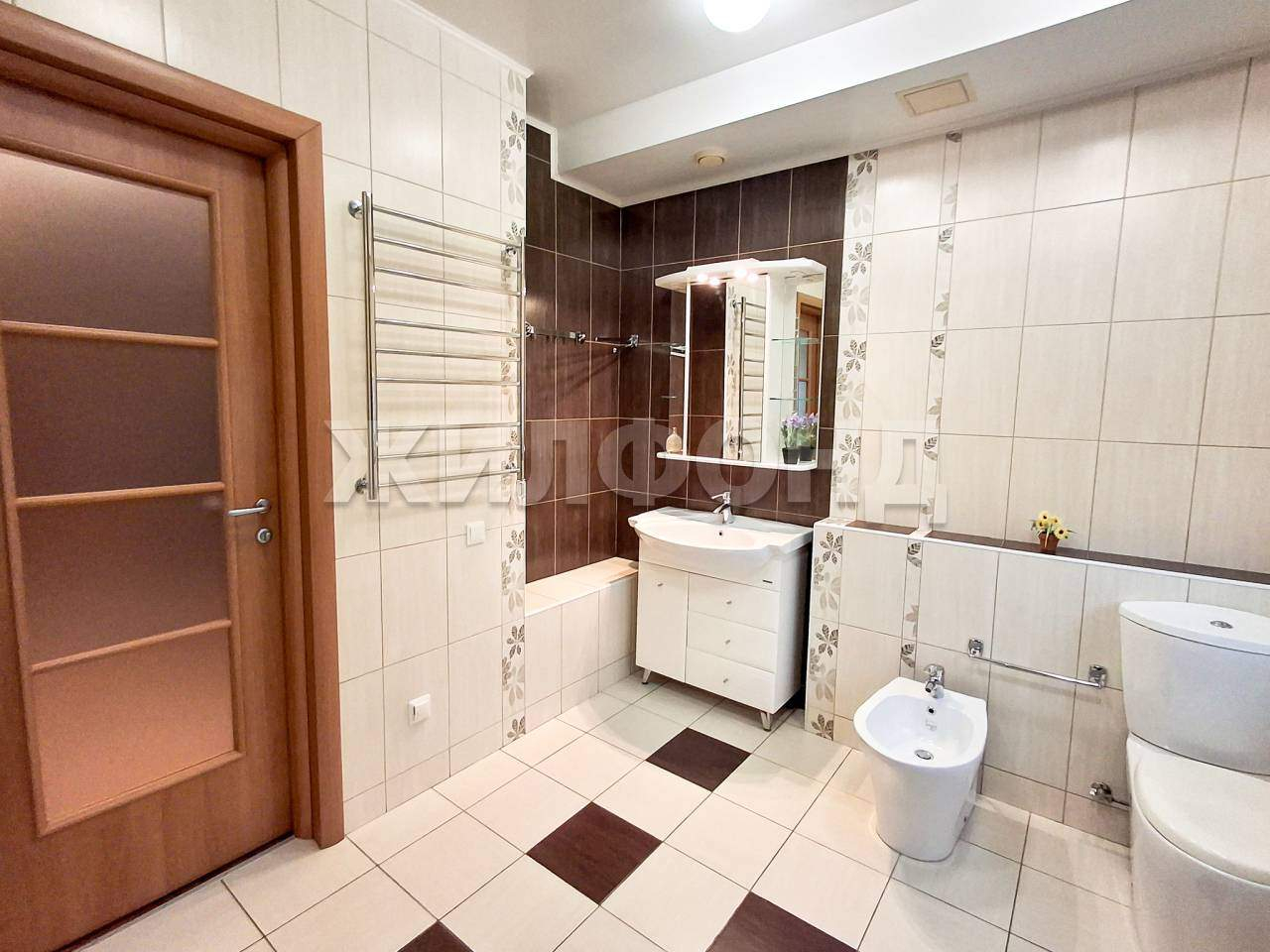 Дом на продажу в Барнауле, Червонная улица фото №9