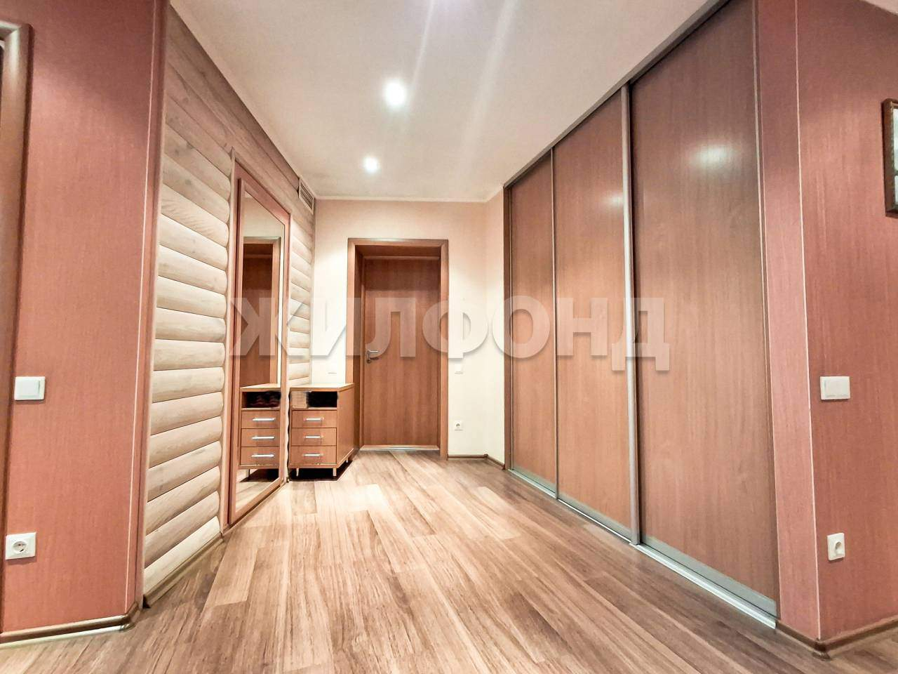 Дом на продажу в Барнауле, Червонная улица фото №7