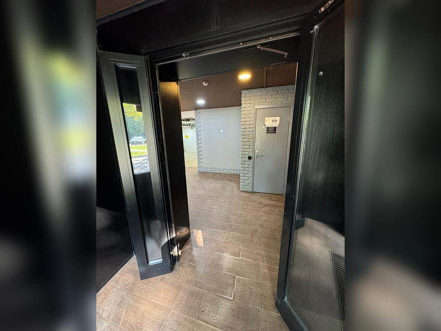 Фото: Торговое помещение 117.5 м2 test