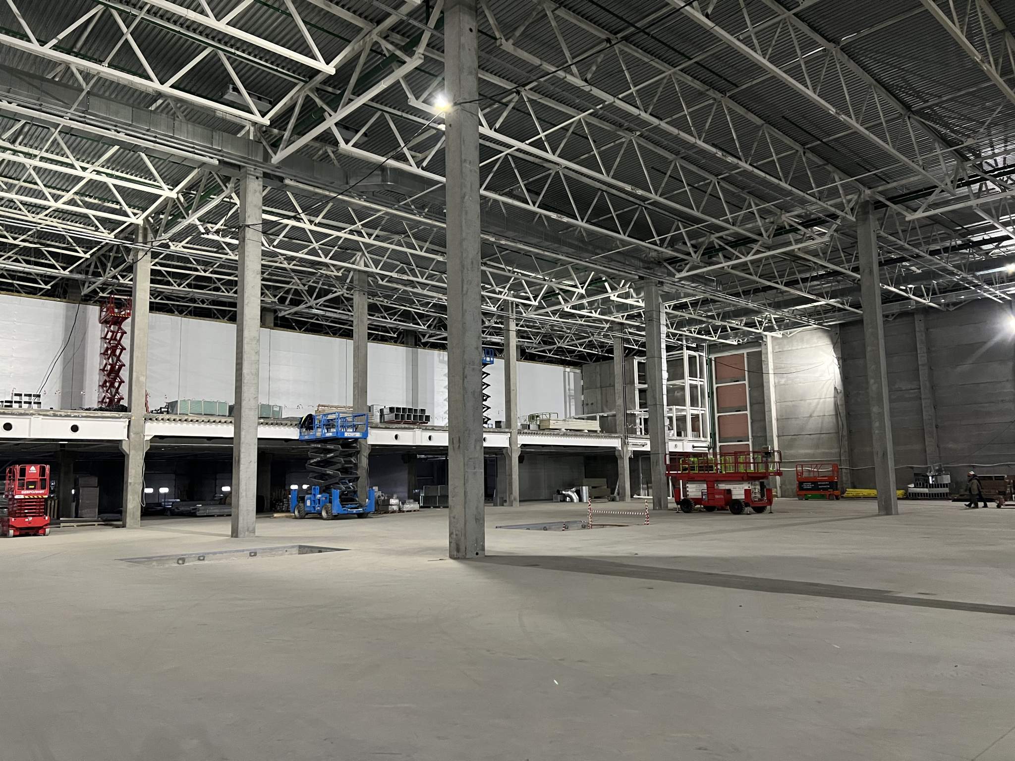 Сдам в аренду склад 20000 м.кв.