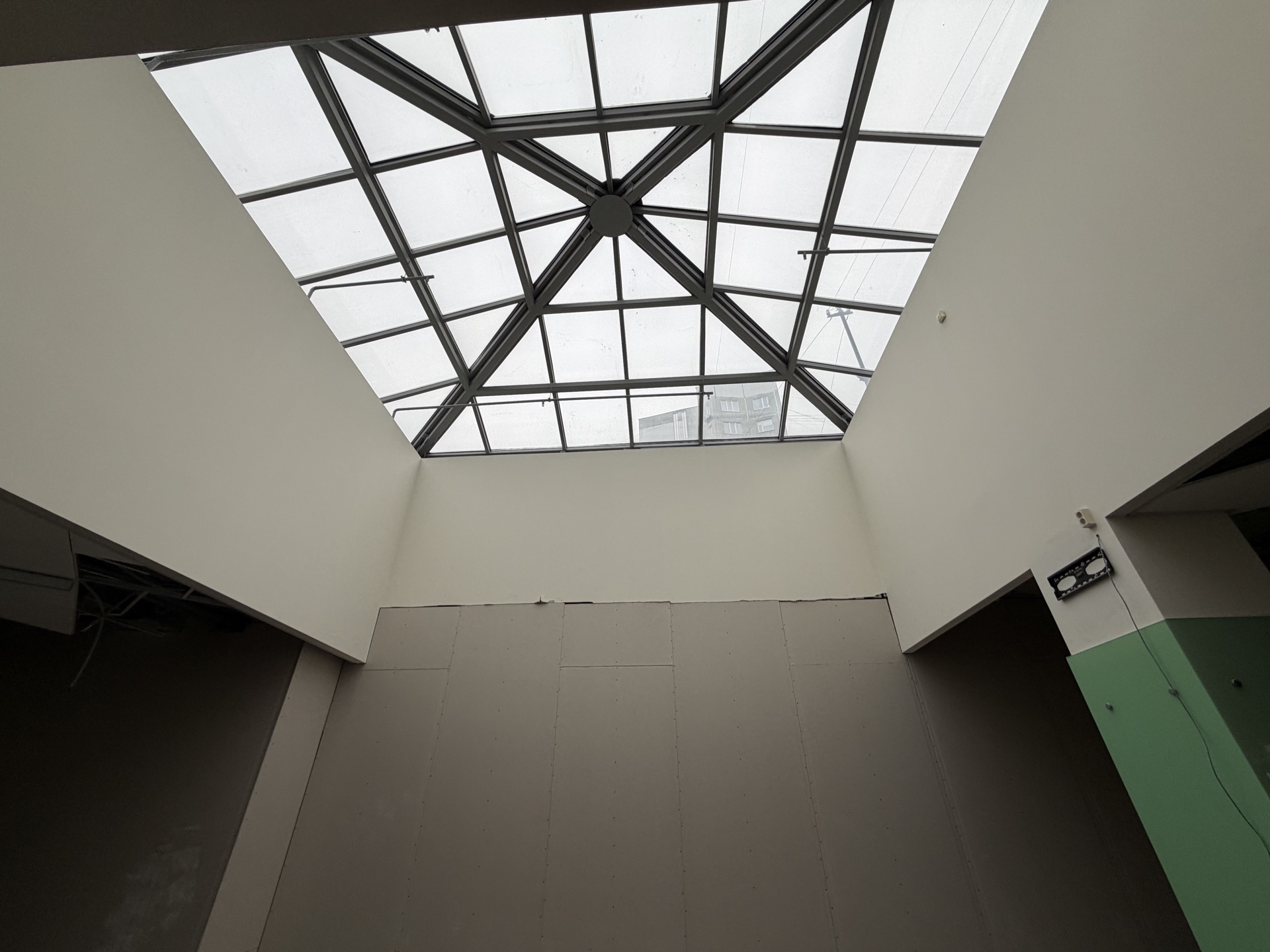 Сдам в аренду помещение свободного назначения 456.2 м.кв.