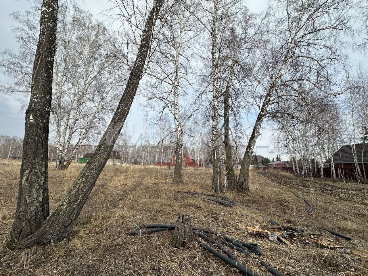 Продам земельный участок 1500 м.кв.