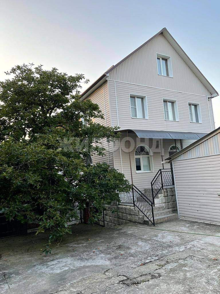 Дом на продажу в Сочи, Республиканская улица фото №1