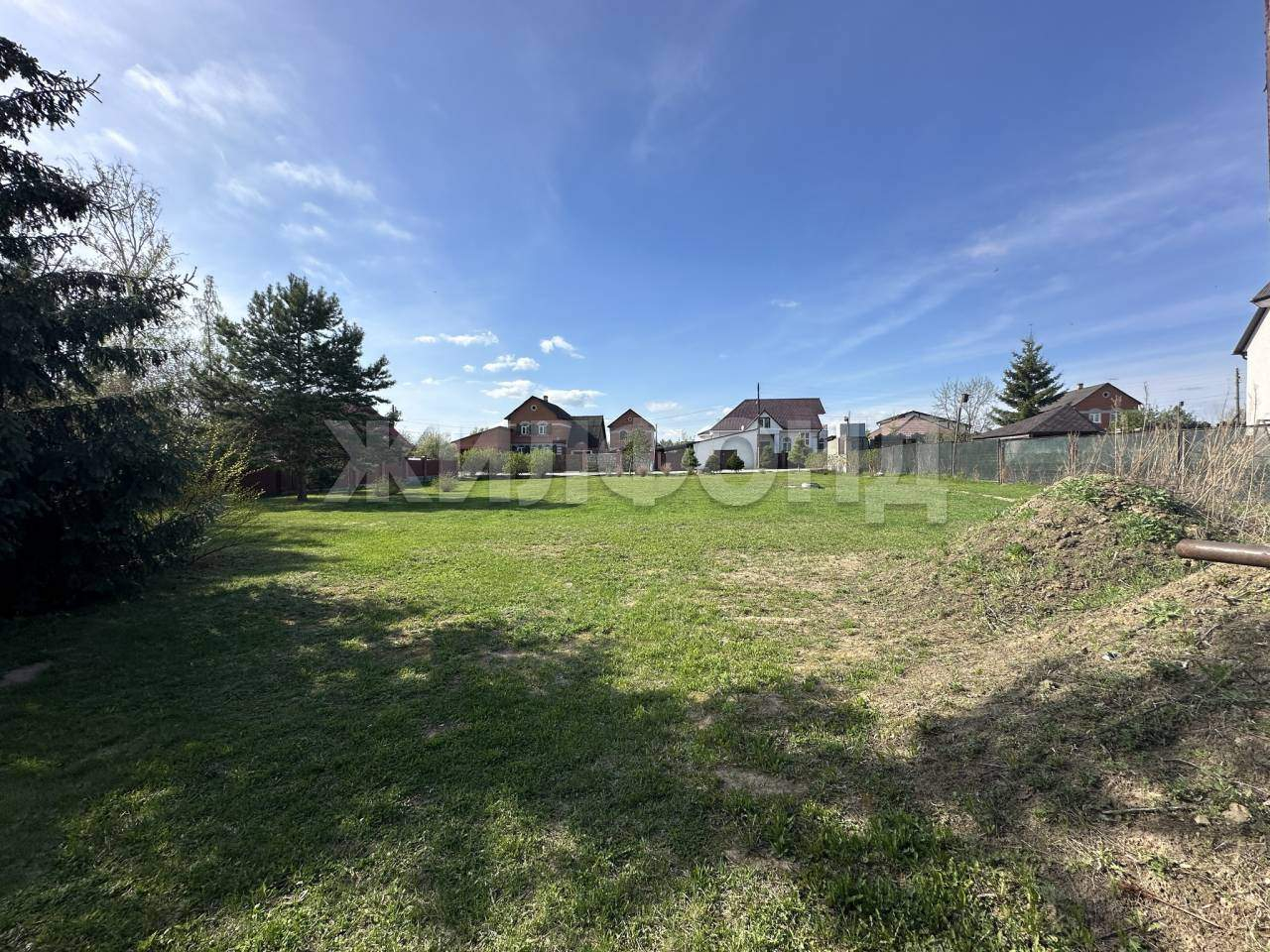 Продам земельный участок 1915 м.кв.