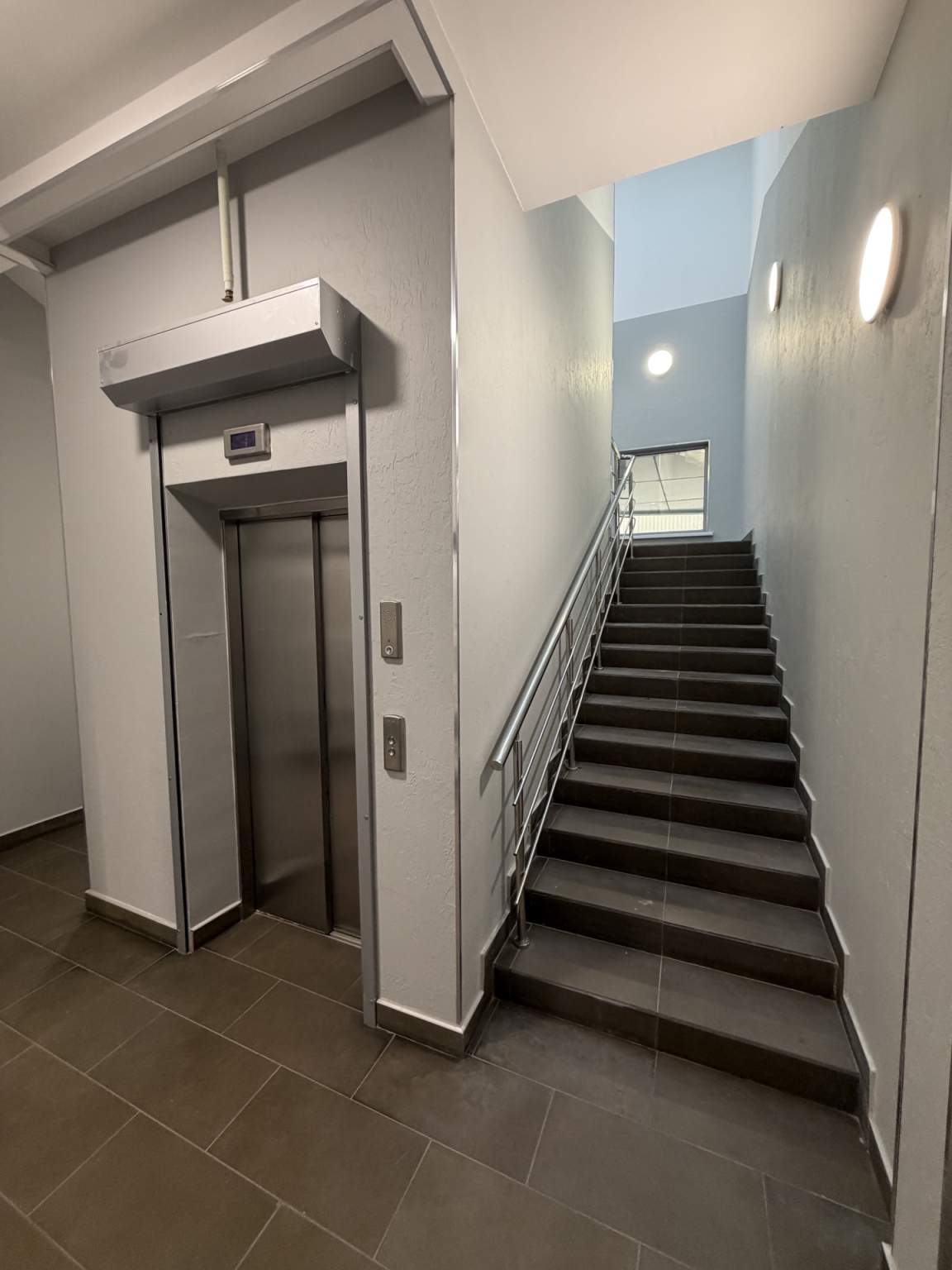 Сдам в аренду помещение свободного назначения 456.2 м.кв.