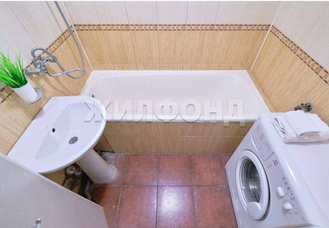 Квартира на продажу в Томске, Нечевский переулок, 32 фото №1