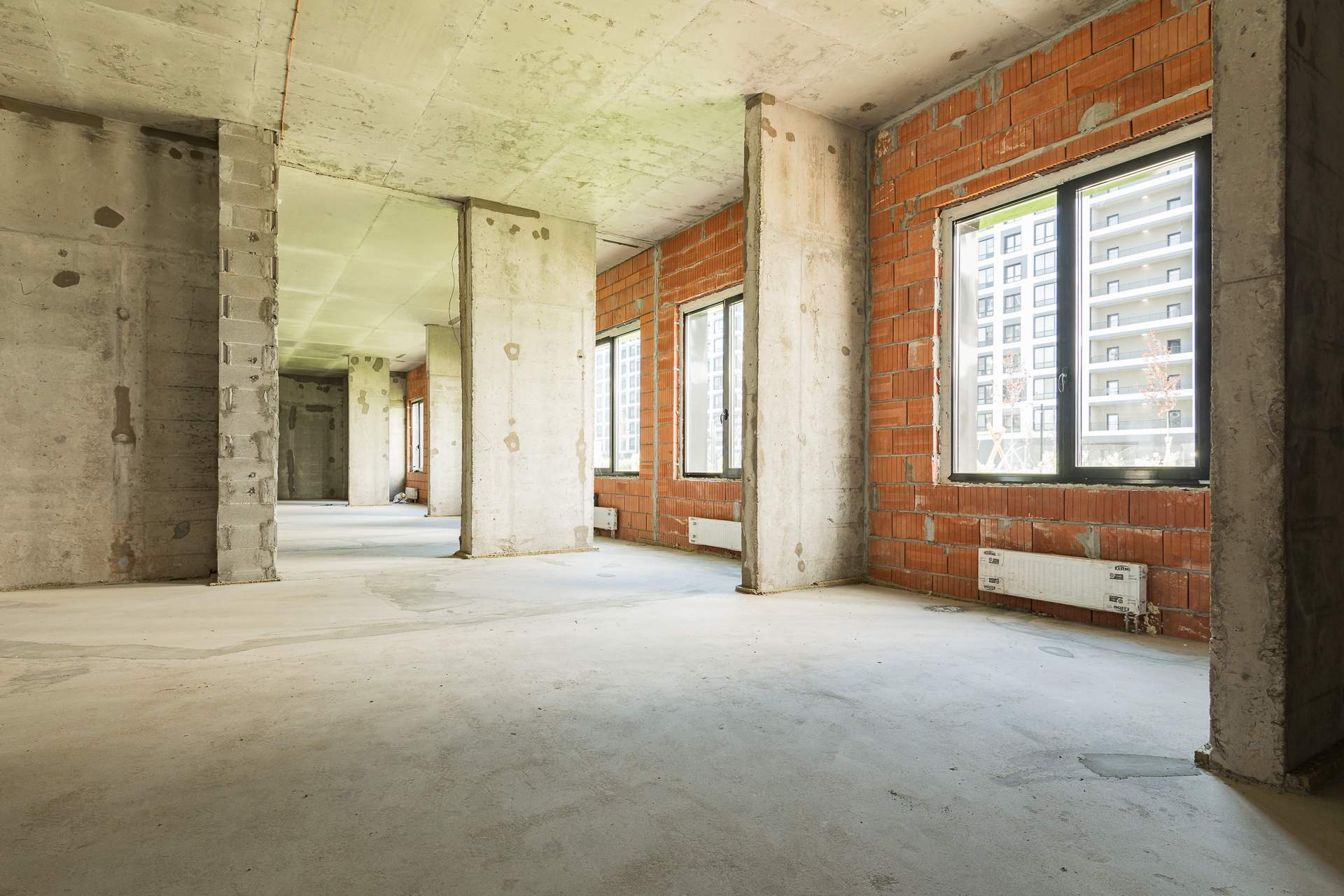 Продам магазин 11.8 м.кв.