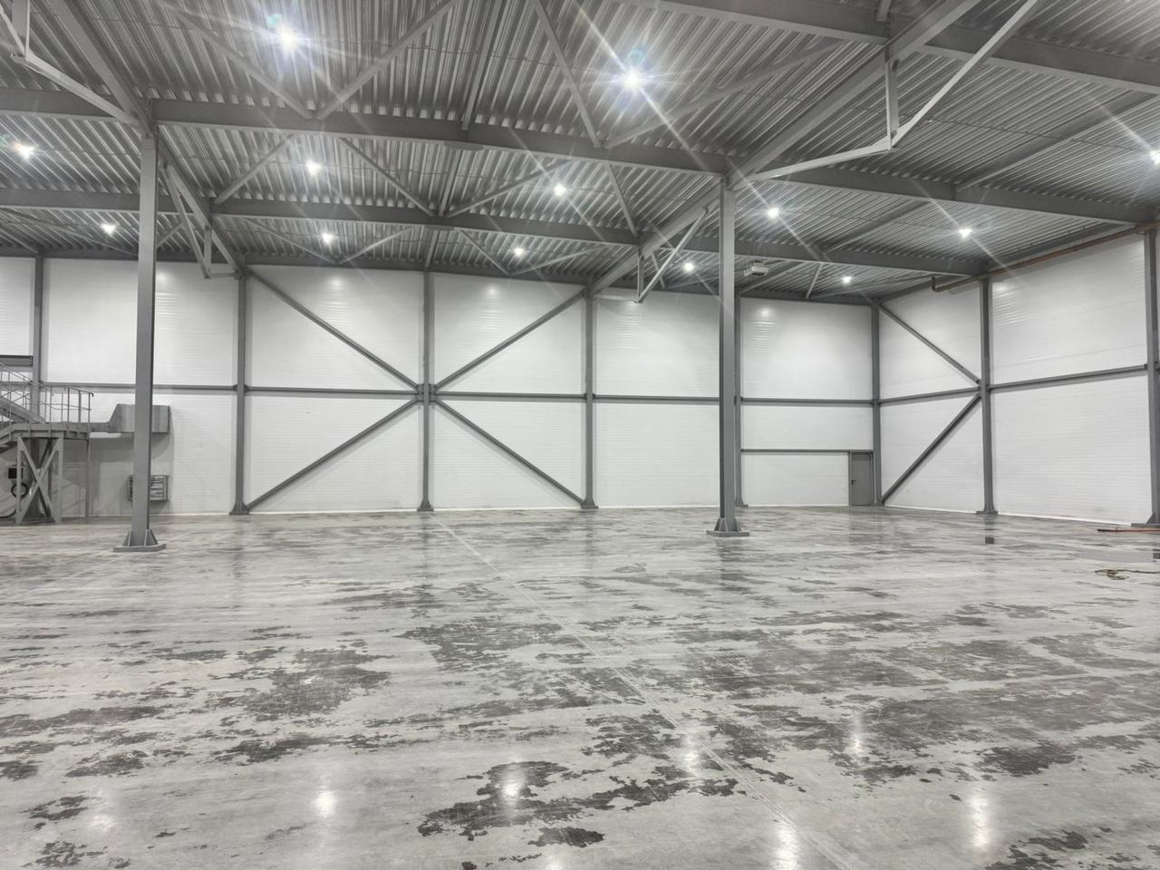 Продам склад 1500 м.кв.